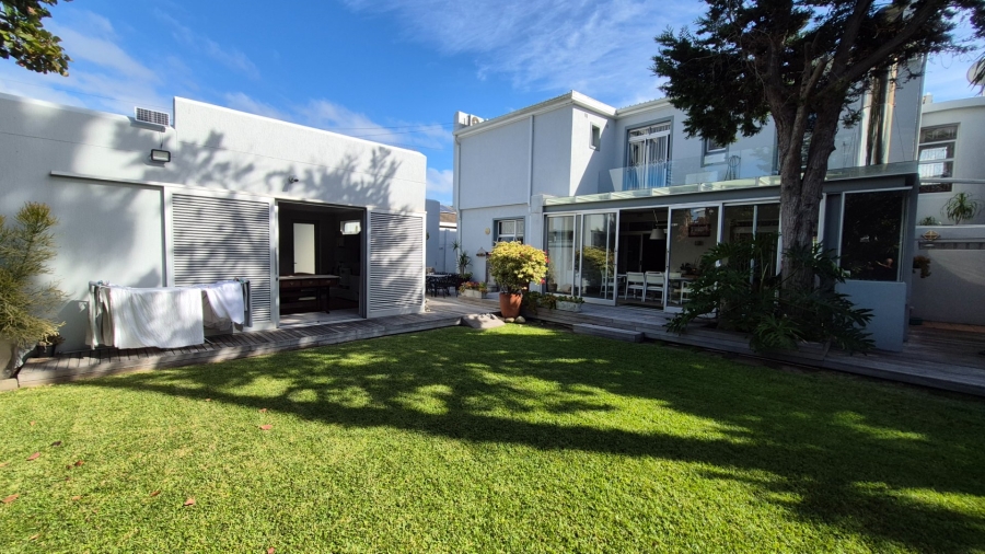 4 Bedroom Property for Sale in Summerstrand Eastern Cape